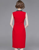 赤いマントのドレス